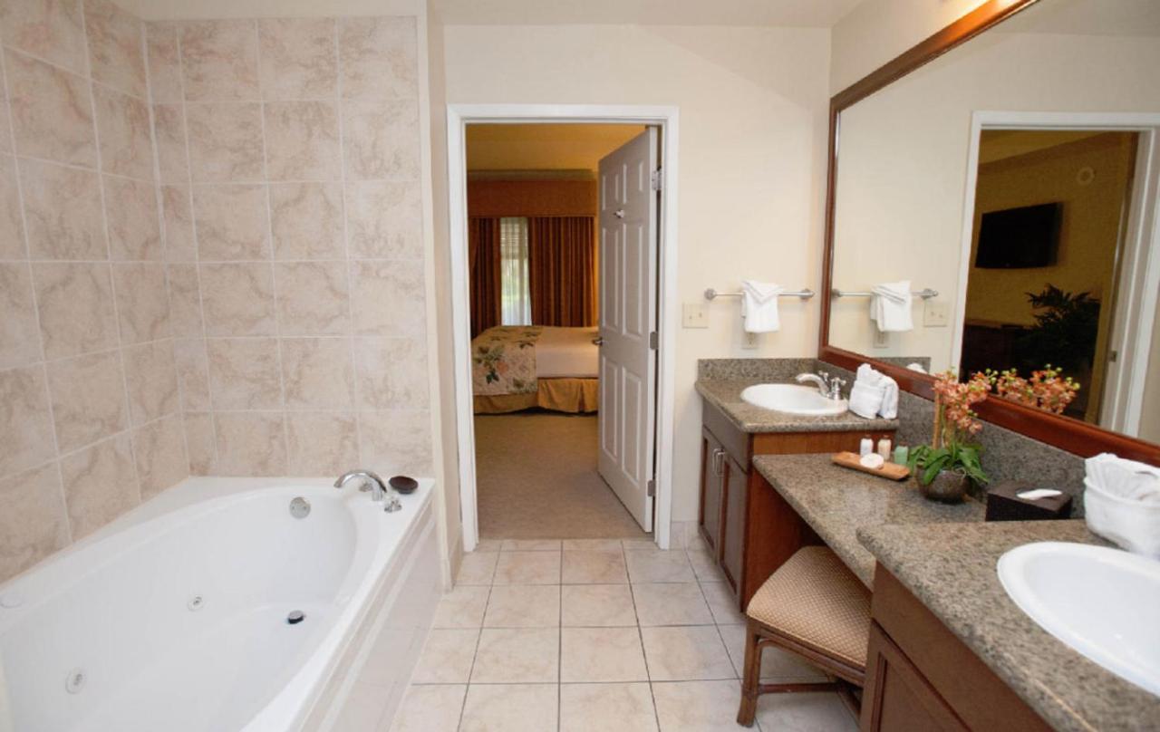 Apart-hotel At Tahiti Village And Spa-no Fee 4*
